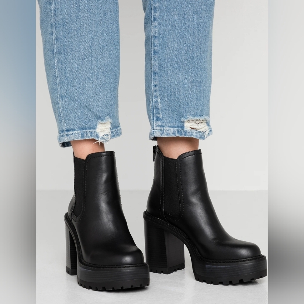 Kamora Madden Girl Boots